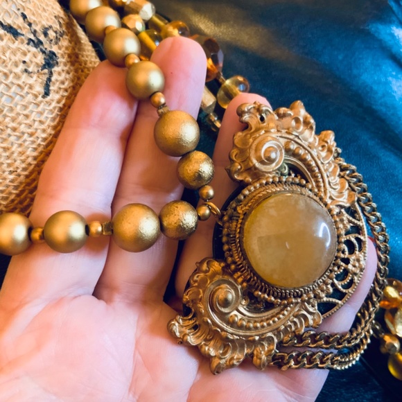 HANDMADE VINTAGE HORN NECKLACE -GOLD WOODEN BEADS UNIQUE -ONE-OF-A-KIND NEW COND - Picture 5 of 6